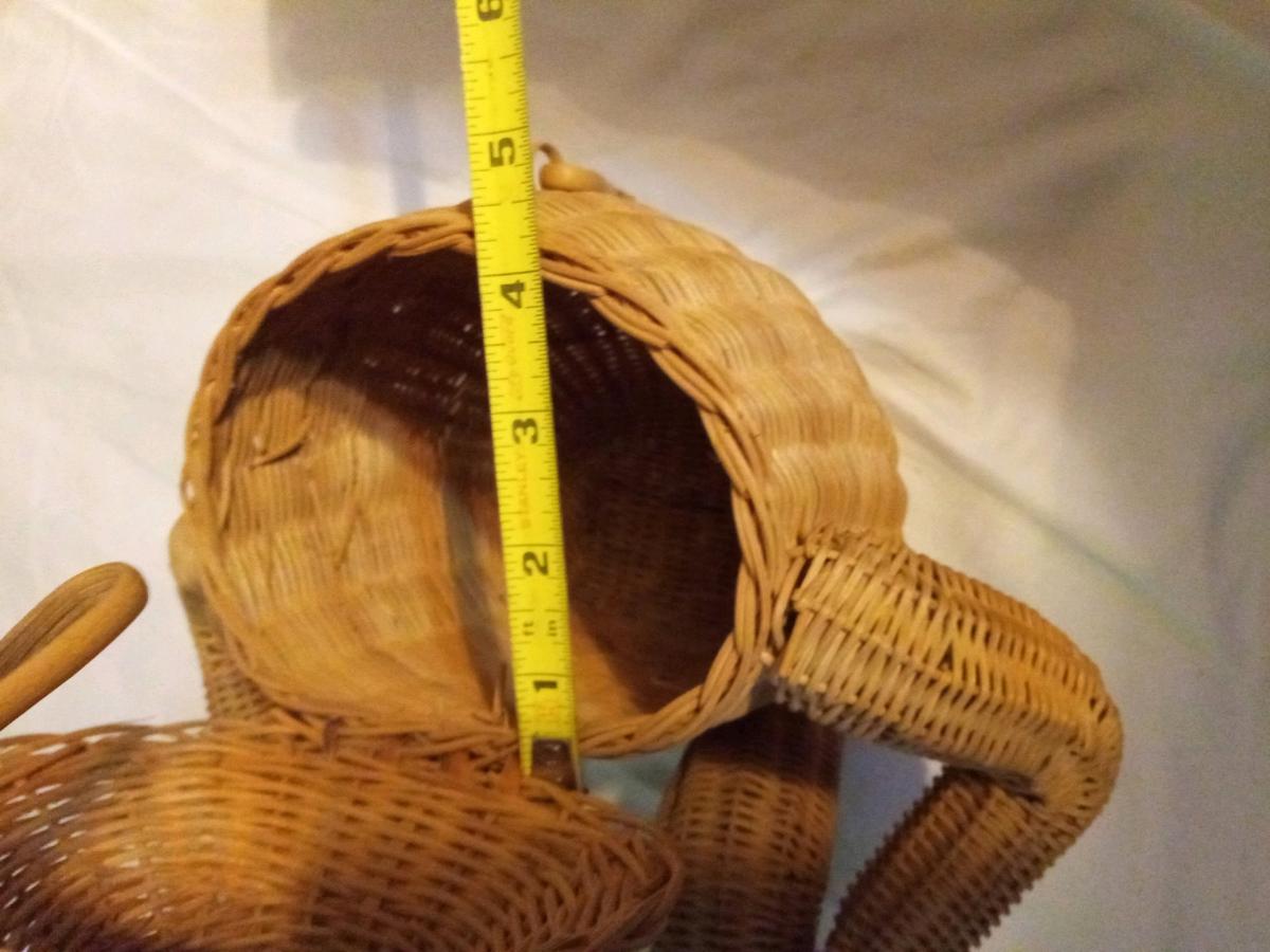 whimsical vintage hanging basket in shape of monkey like new - Tulsa, Oklahoma - FleaMarketBay