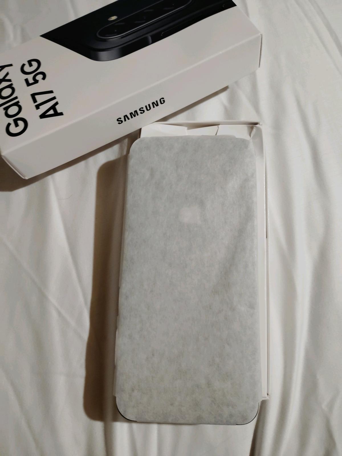 Galaxy A17 5G Cell Phone - Middleburg, Florida - FleaMarketBay
