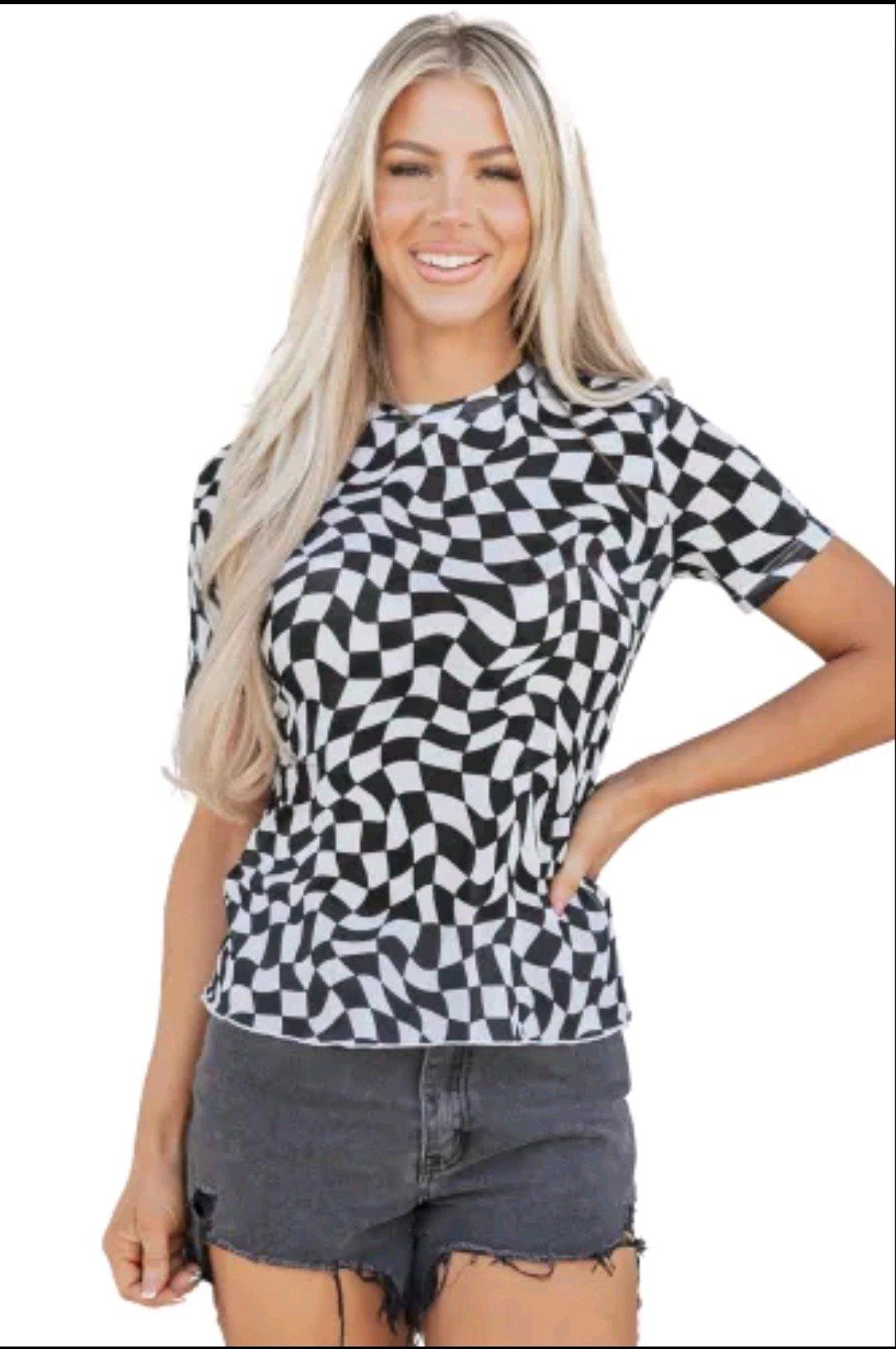 Xlarge Black Checkered Print Crew Neck Mesh T Shirt - Angleton, Texas - FleaMarketBay