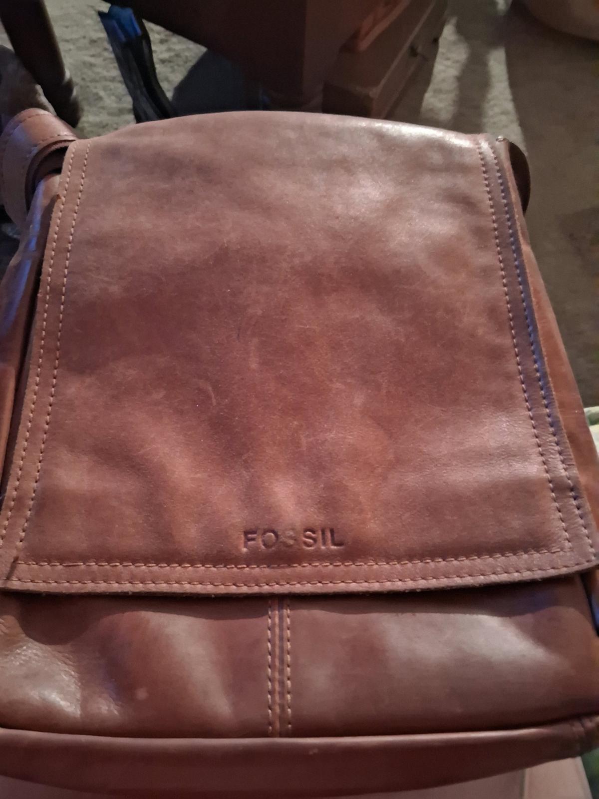 Fossil  leather bag - Englewood, Tennessee - FleaMarketBay