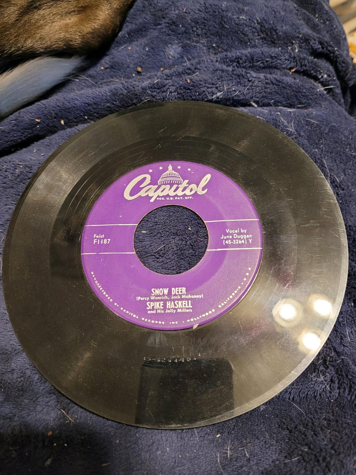 Vinyl records poker music country music - Blue Earth, Minnesota - FleaMarketBay