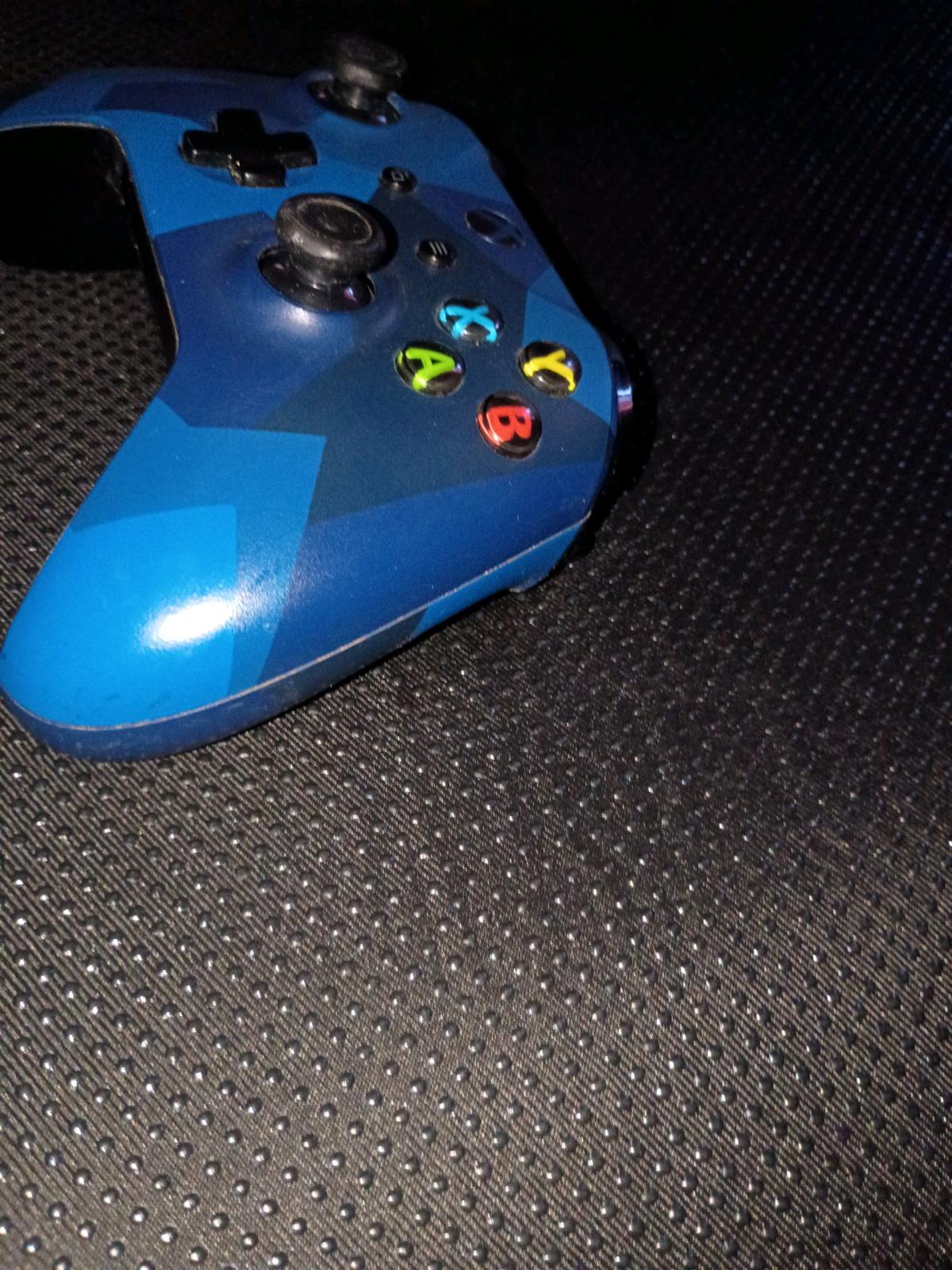 Microsoft Xbox one special edition midnight Forces wireless - Los Angeles, California - FleaMarketBay
