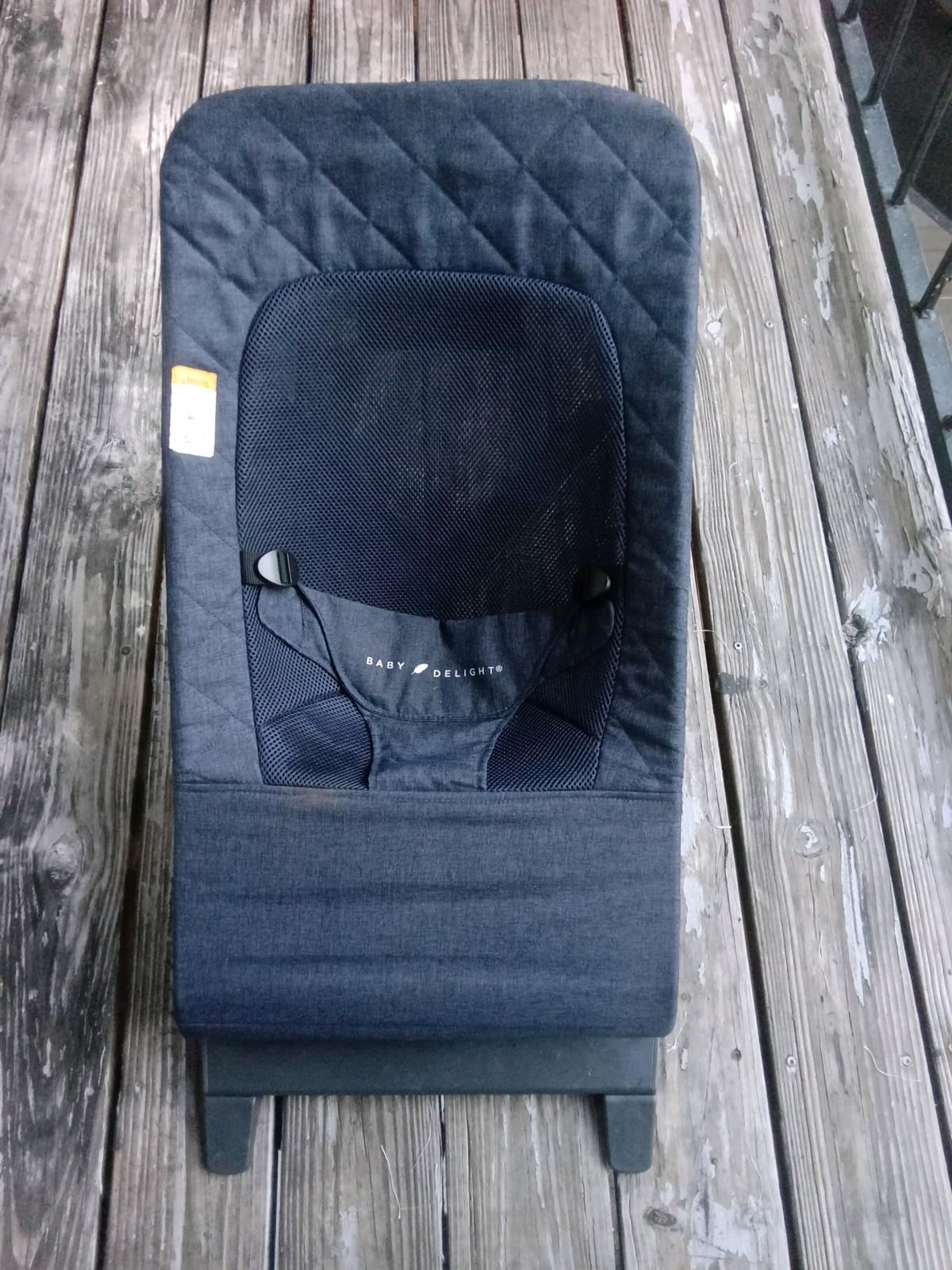 Beautiful baby rocker nice and clean - Tampa, Florida - FleaMarketBay