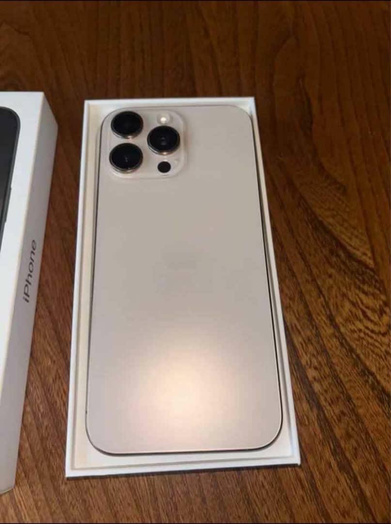 iPhone 16pro max - Altoona, Florida - FleaMarketBay
