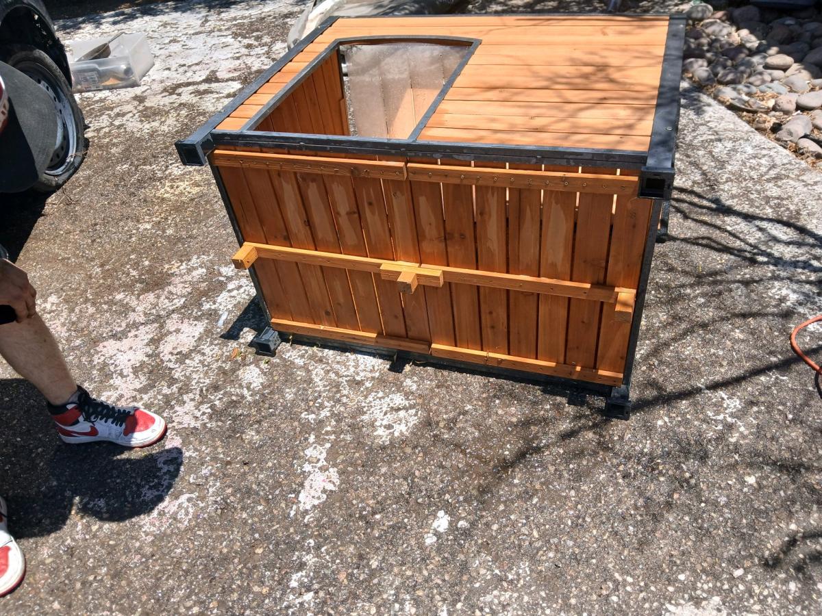 Wooden Outdoor Dog House with Metal frame - Tucson, Arizona - FleaMarketBay