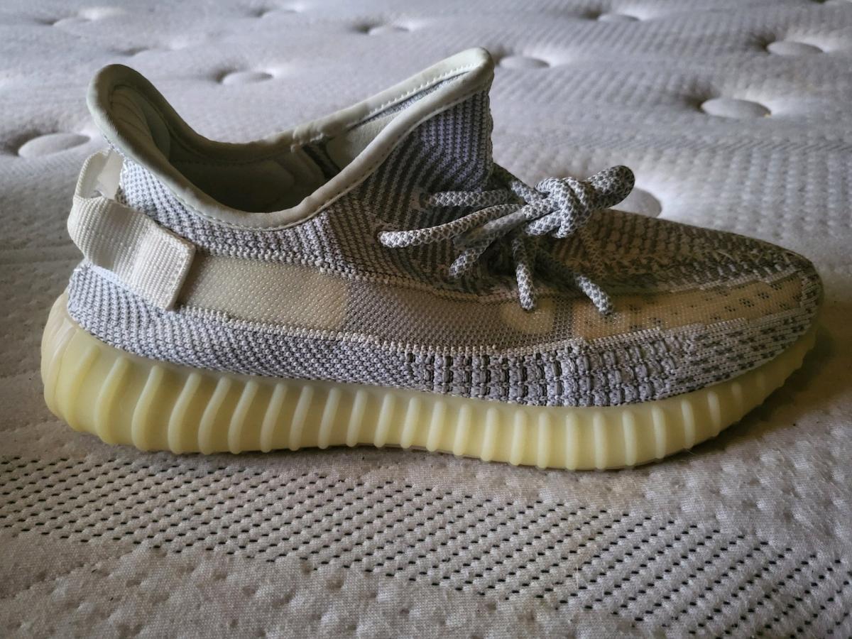 Yeezy Boost 350 V2 Static NonReflective 2018 - Oak Lawn, Illinois - FleaMarketBay