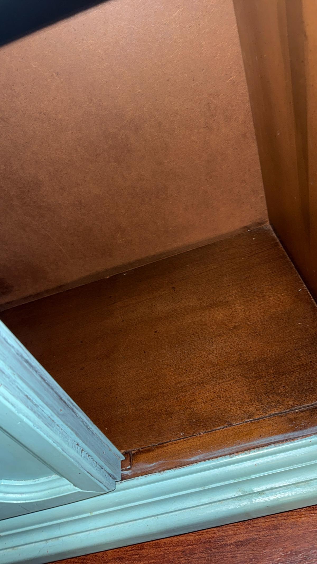 green cabinet with space inside for storage - Portland, Oregon - FleaMarketBay