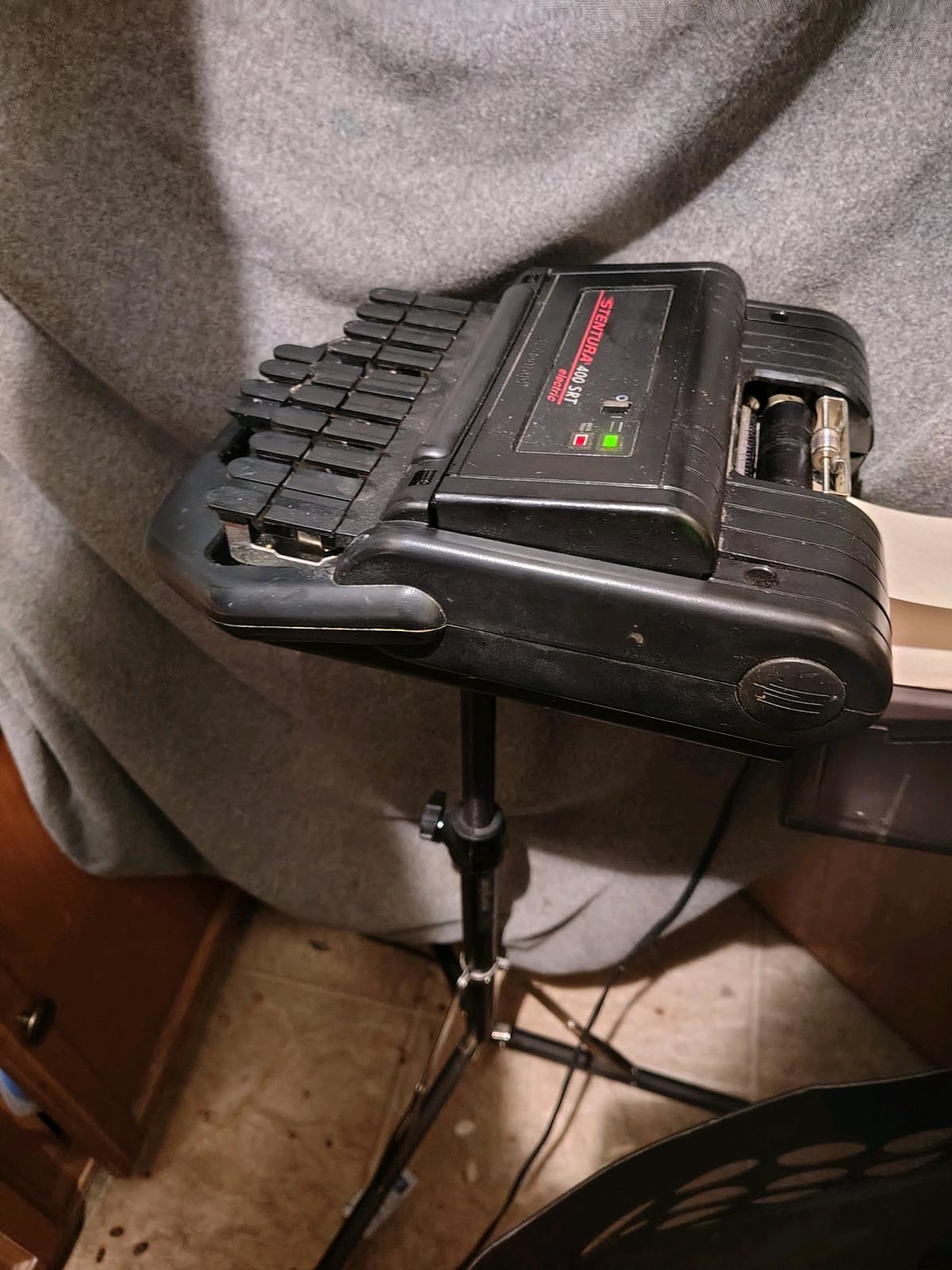 Professional computerized stenograph writer - Fort Stockton, Texas - FleaMarketBay