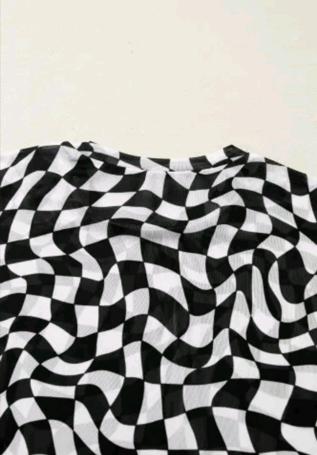 Small Black Checkered Print Crew Neck Mesh T Shirt - Angleton, Texas - FleaMarketBay