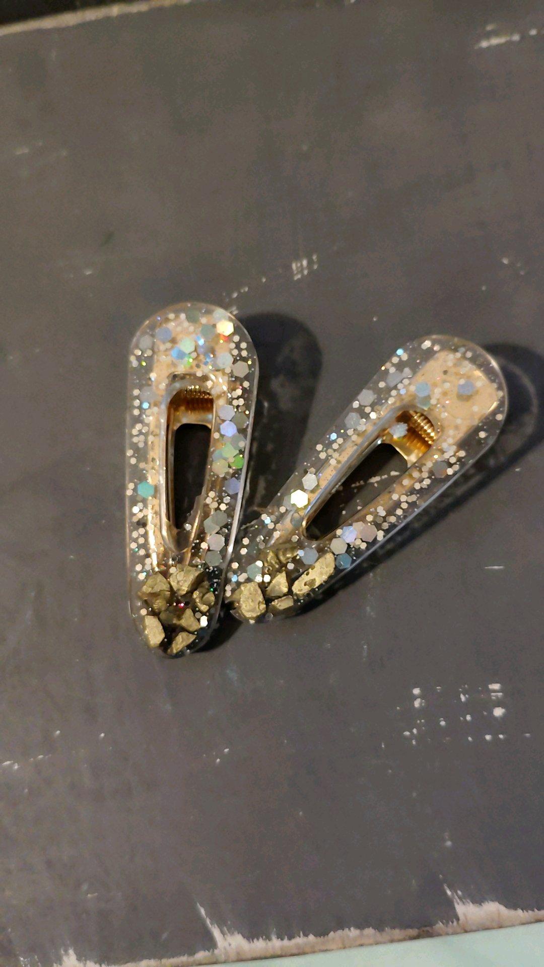 Handcrafted Resin Hairclips - Coldwater, Mississippi - FleaMarketBay