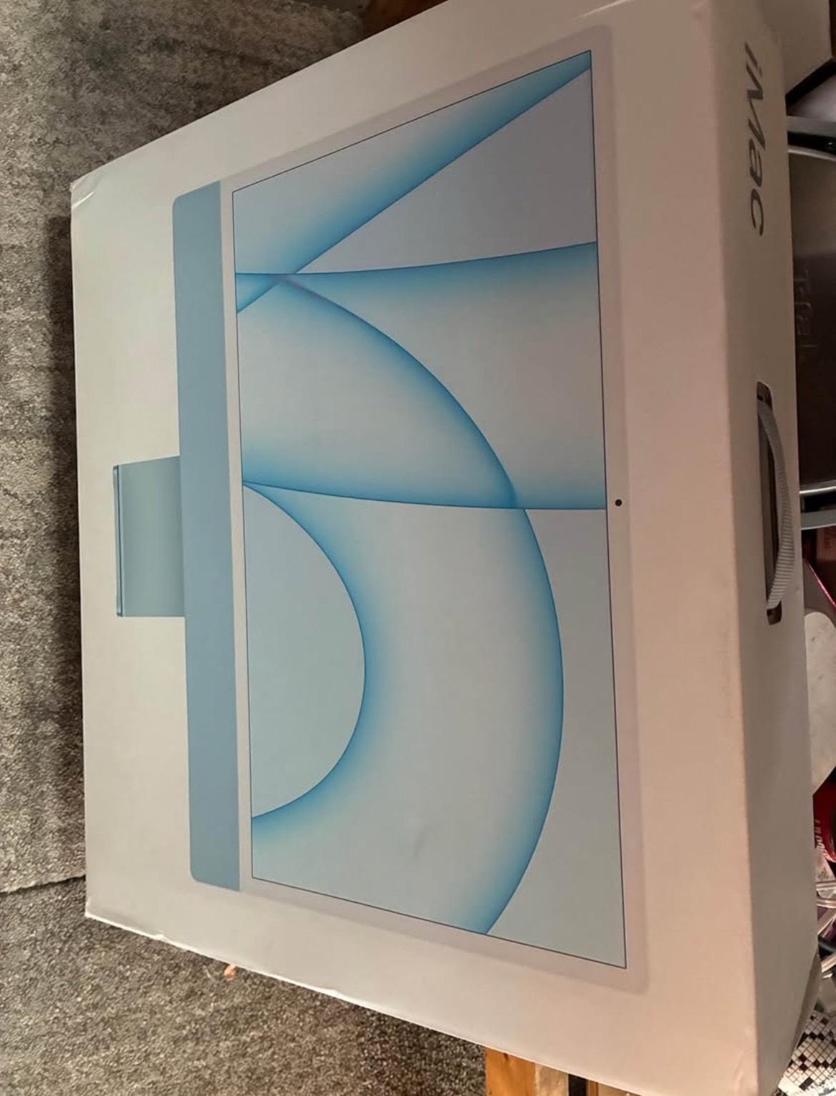 Apple iMac 24inch M1 Chip - Chicago, Illinois - FleaMarketBay