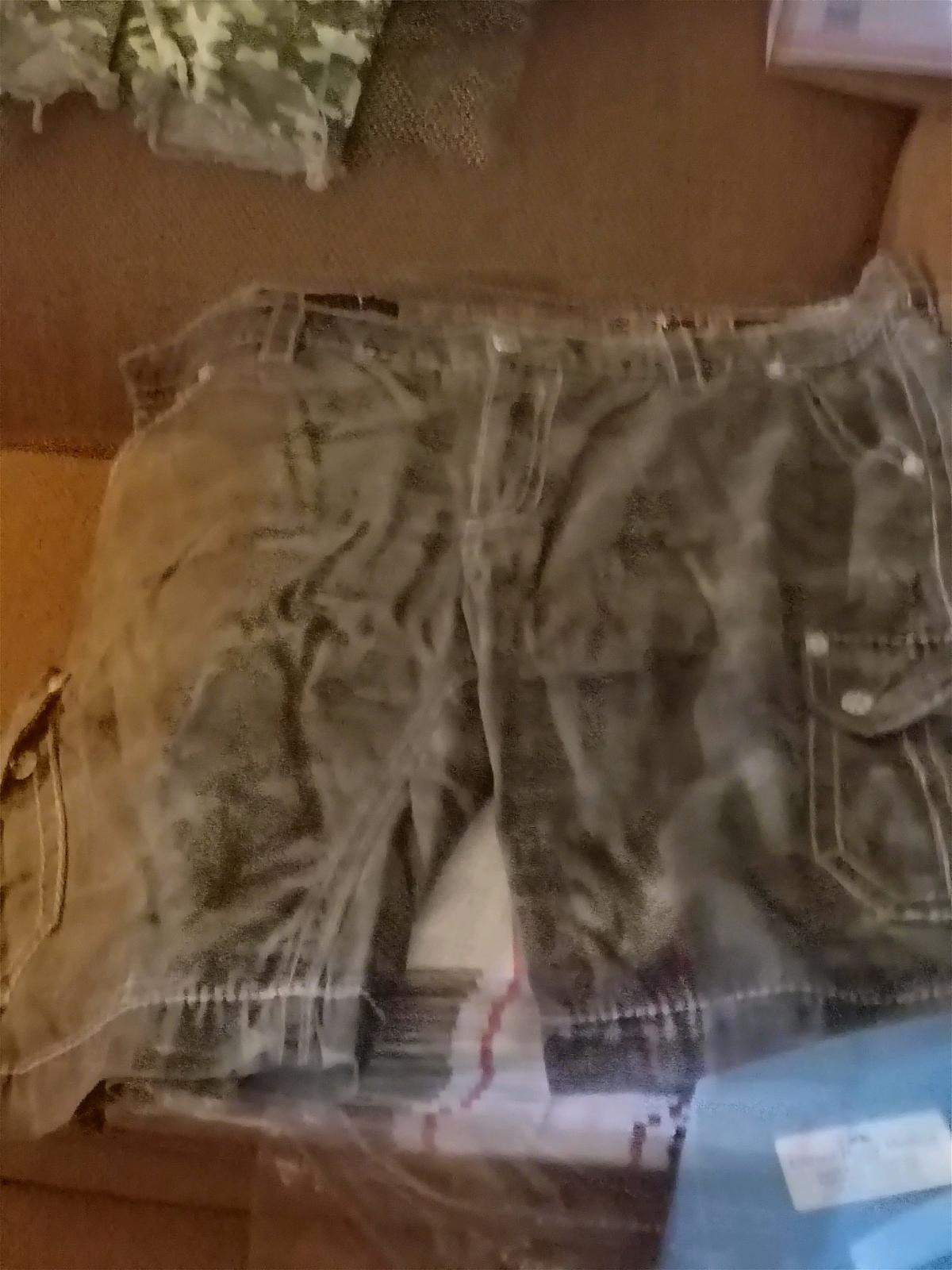 shorts like new rock revivals size 44 - Duluth, Minnesota - FleaMarketBay