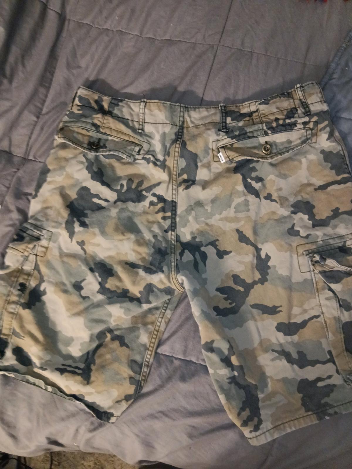 polo camo cargo shorts - Jefferson, Wisconsin - FleaMarketBay
