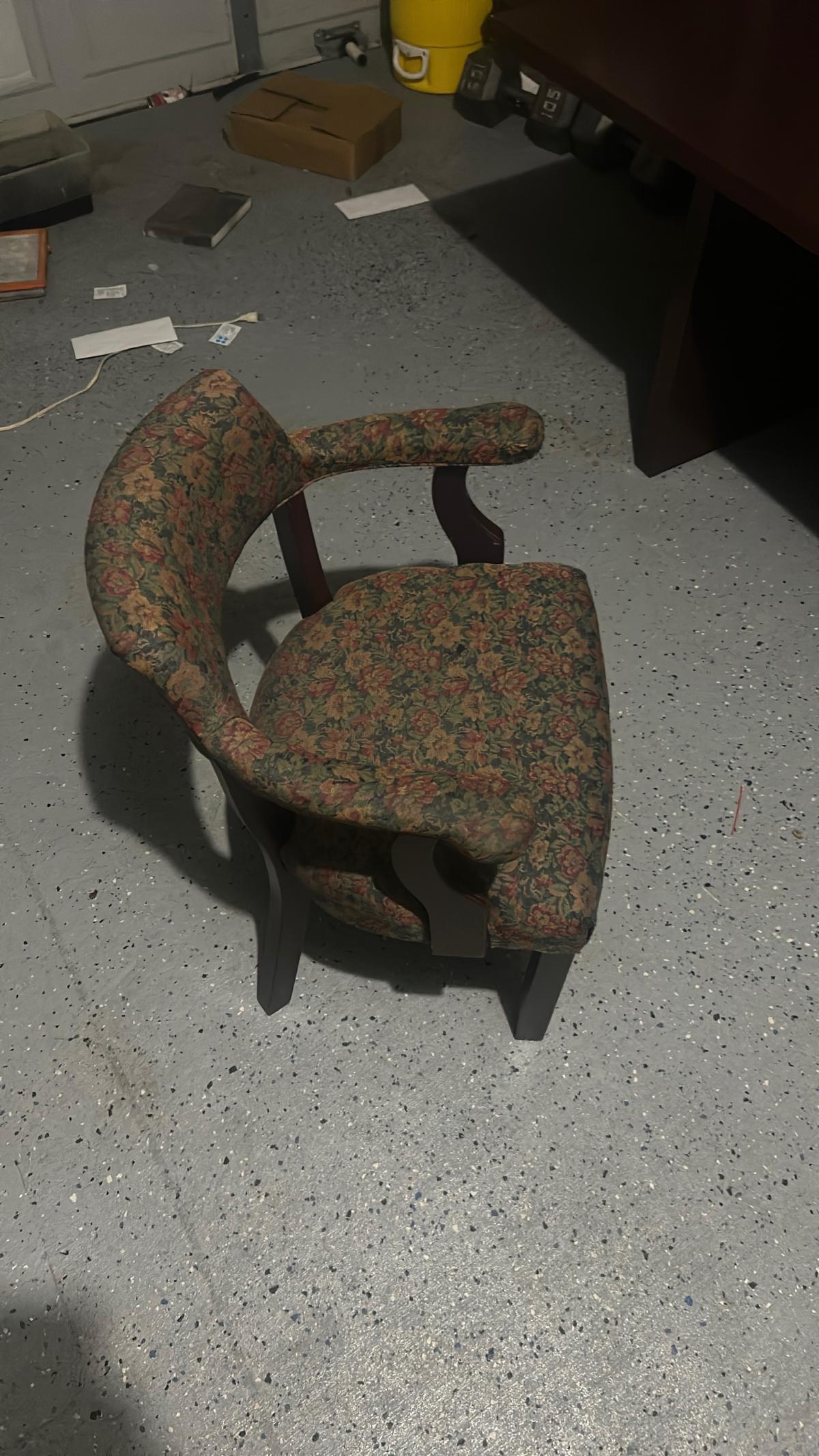 Vintage Accent Chair  Solid Wood Frame  Great Condition - Cypress, Texas - FleaMarketBay