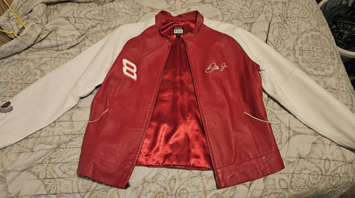 Dale jr jacket - Asheboro, North Carolina - FleaMarketBay