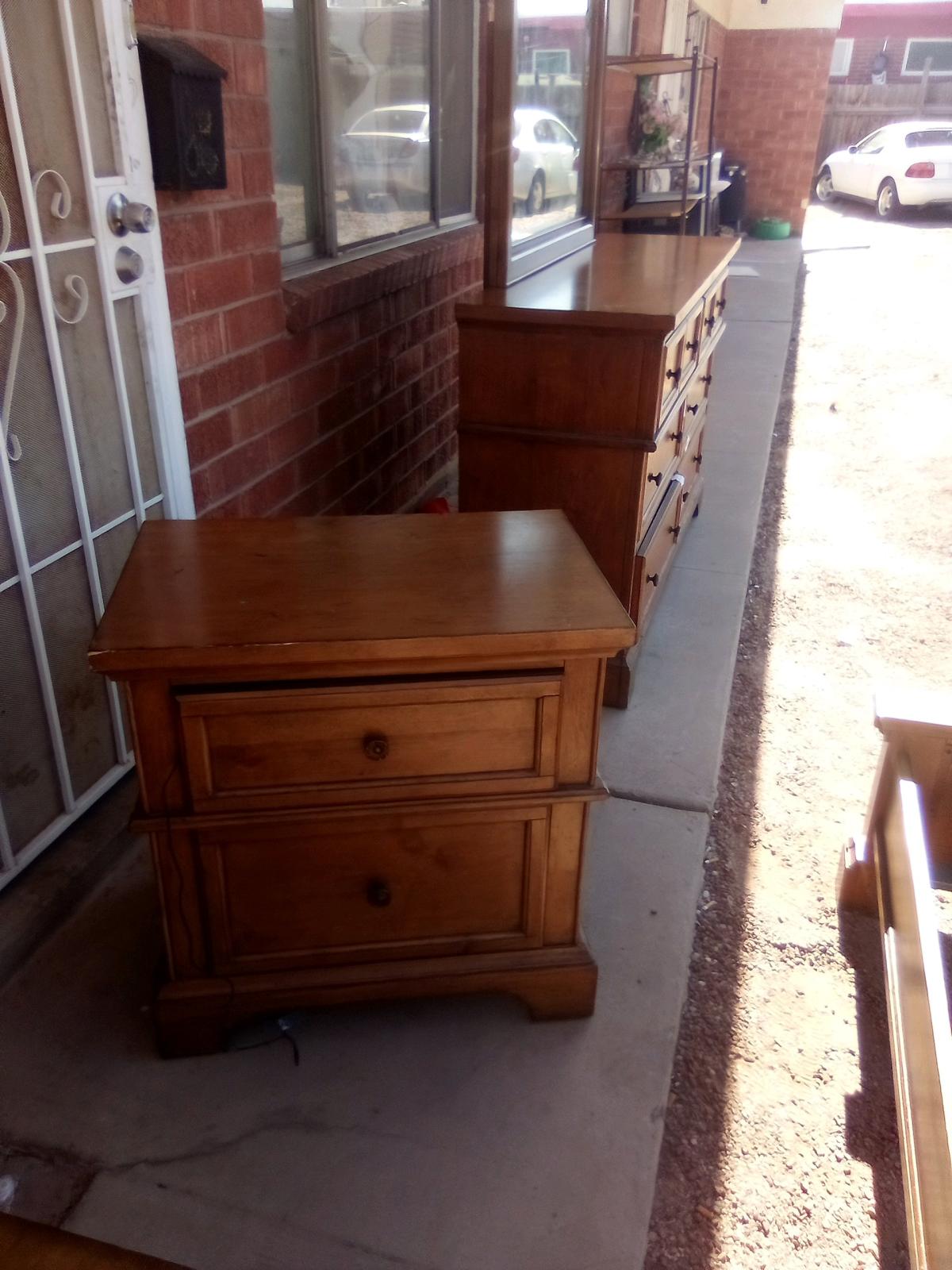 Redwood Aspen Home Collection Bedroom set nightlight plus - Albuquerque, New Mexico - FleaMarketBay