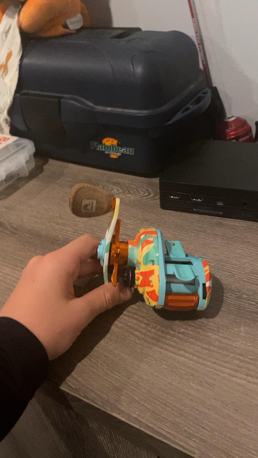 Baitcaster reel with line - Myrtle Beach, South Carolina - FleaMarketBay