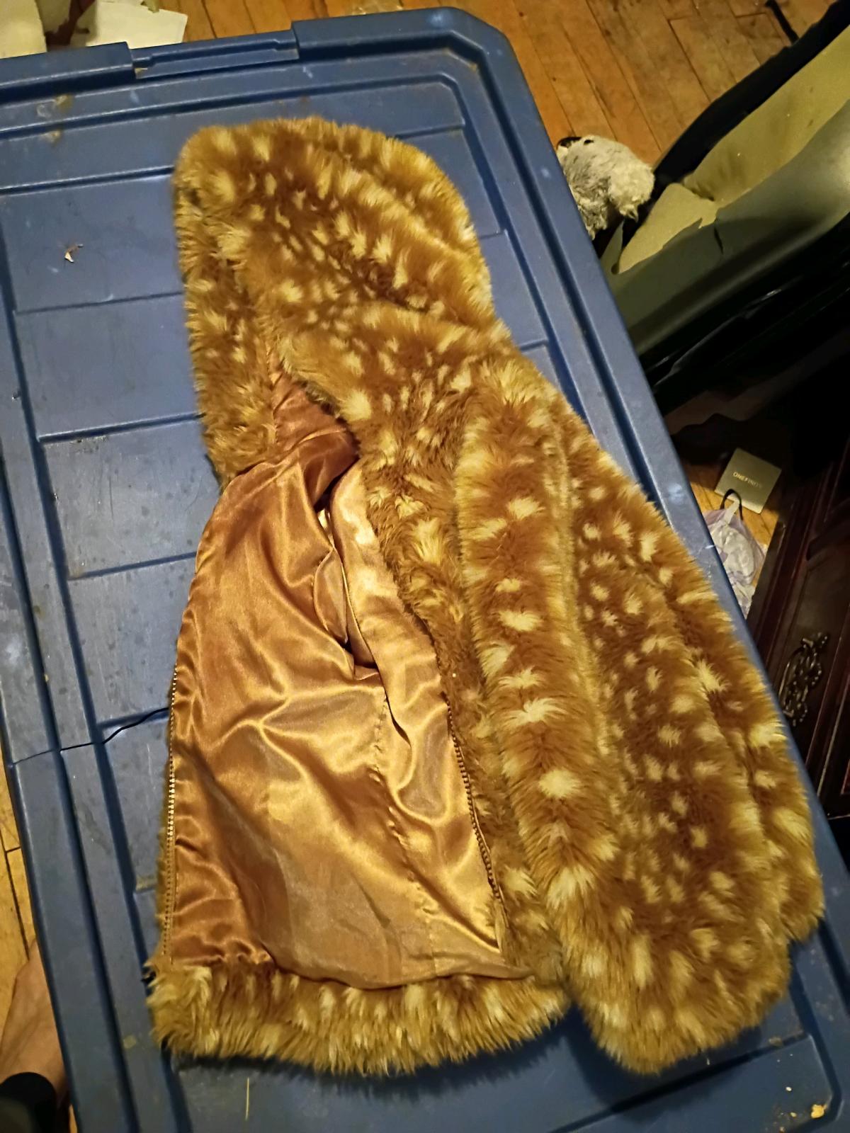 faux fur doe print brown and white - Duluth, Minnesota - FleaMarketBay