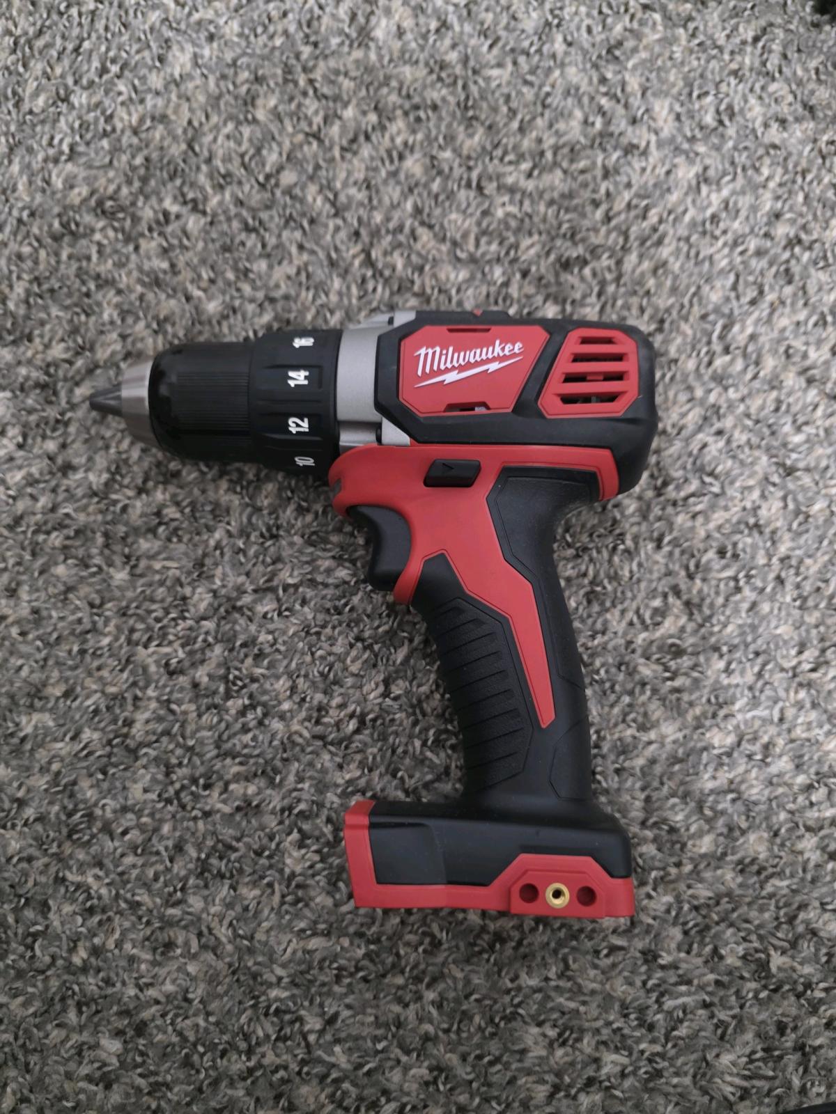 MilwaukeeM18 18V Lithium lon Cordless 12 in Drill Driver Too - Conroe, Texas - FleaMarketBay