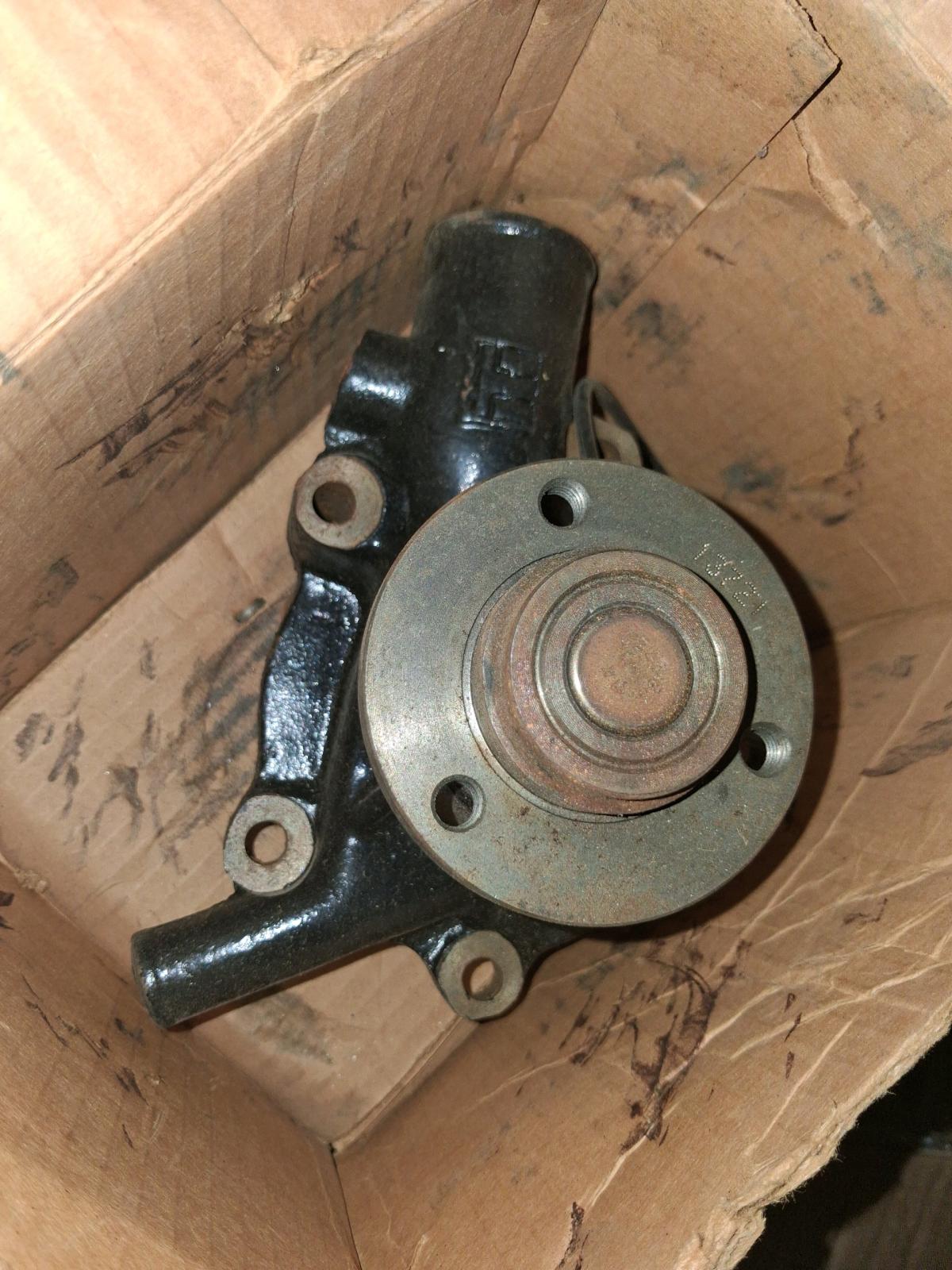 new water pump in box - Clovis, California - FleaMarketBay