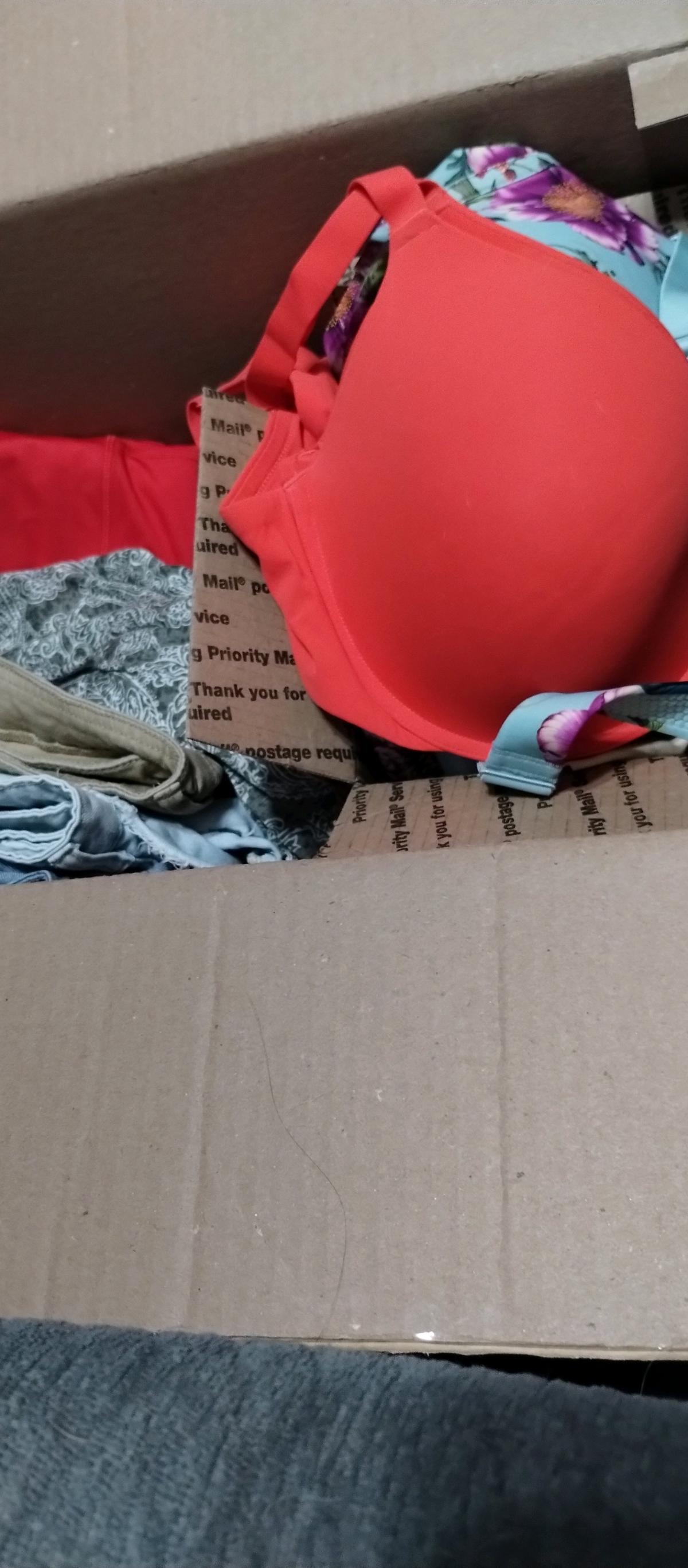 clothes women bras pants shorts shirts - Kingman, Arizona - FleaMarketBay