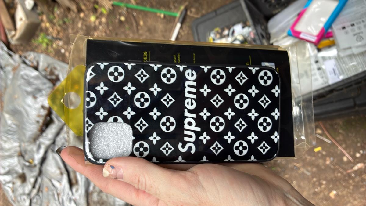 Supreme Nike IPhone cases - Lexington, Kentucky - FleaMarketBay
