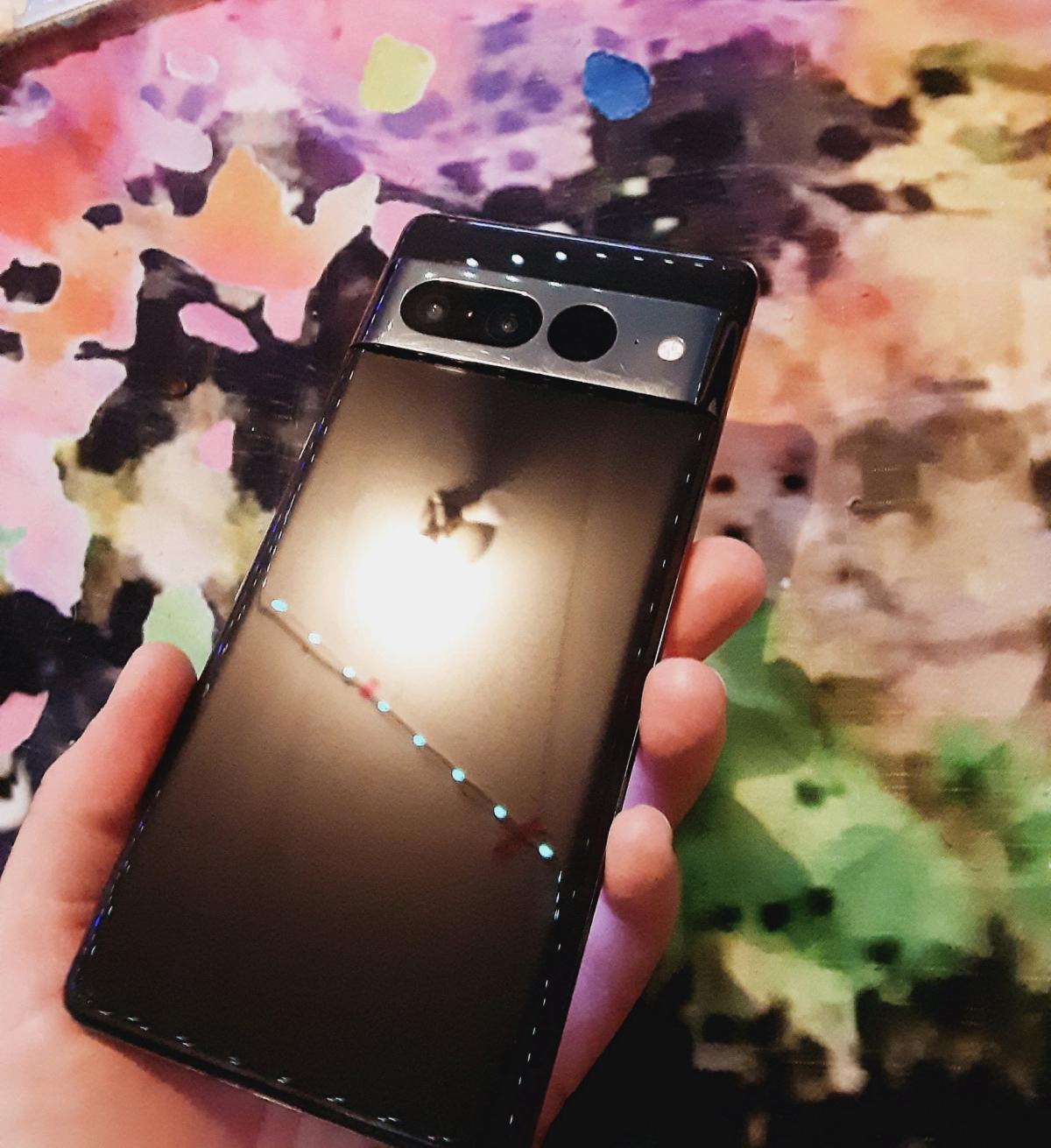UNLOCKED Google Pixel 7 Pro plus a MagSafe Case - Freeland, Pennsylvania - FleaMarketBay