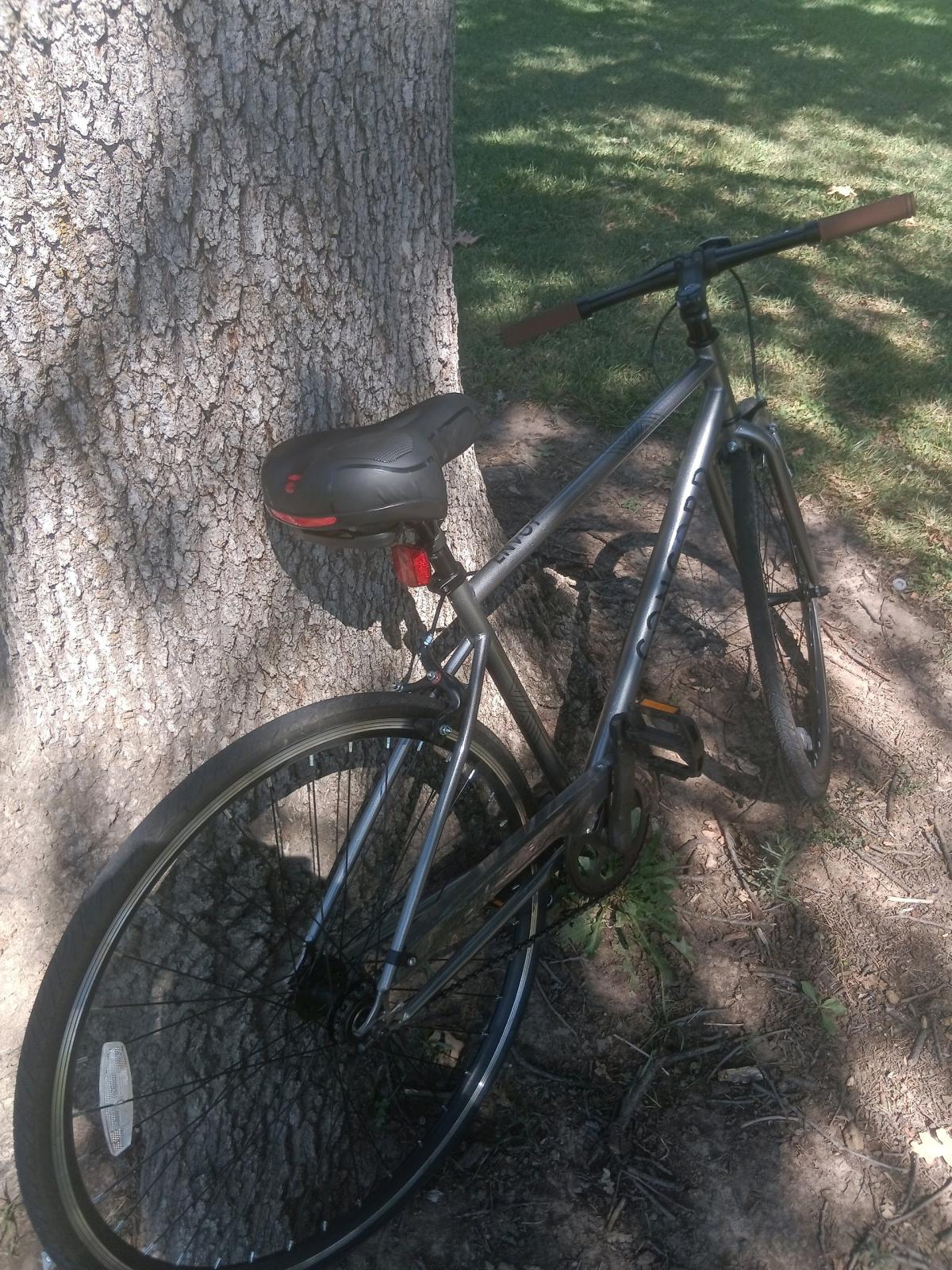 like new 26in mountain bike - Sacramento, California - FleaMarketBay