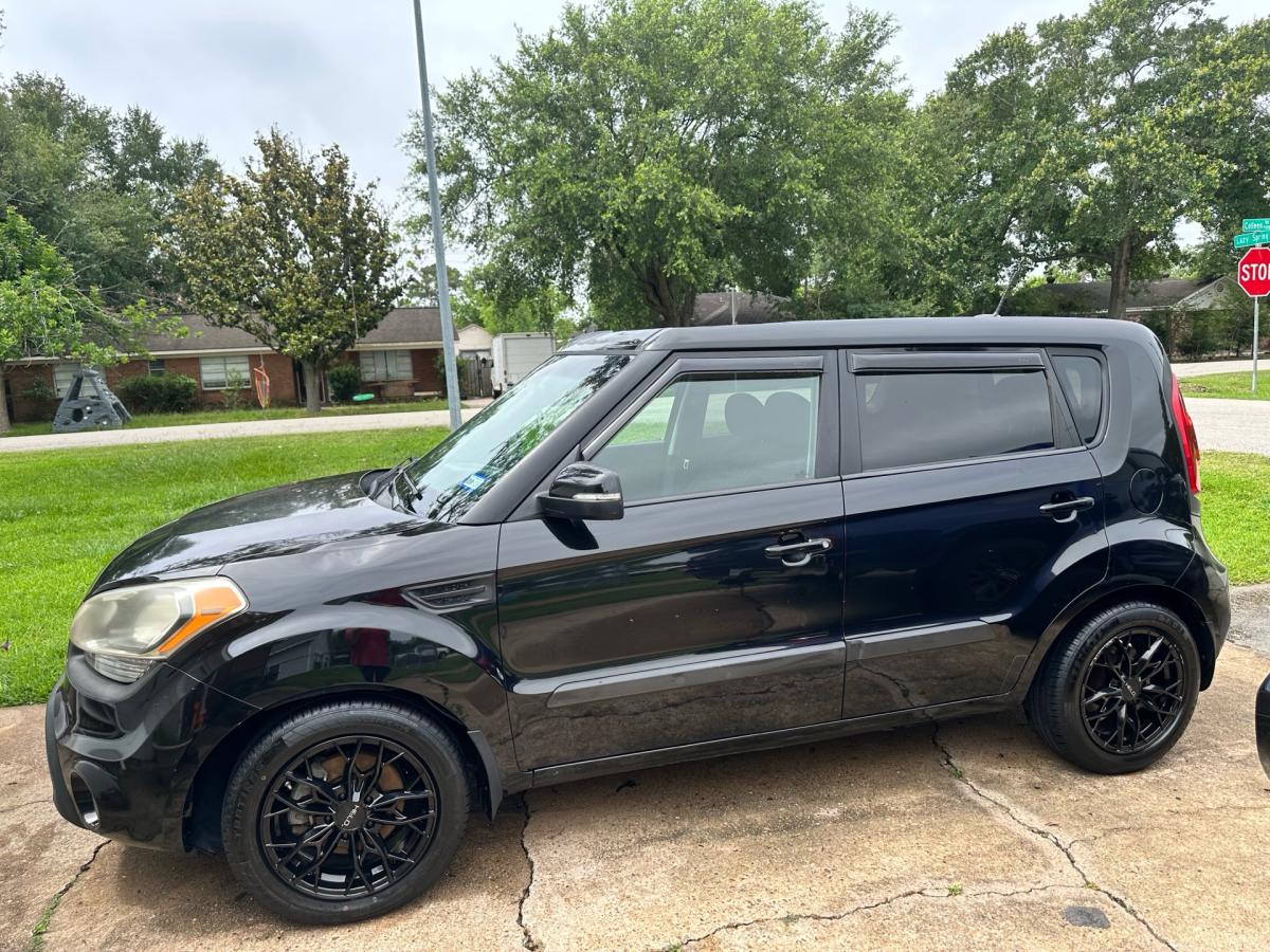 2013 Kia Soul Plus - Houston, Texas - FleaMarketBay