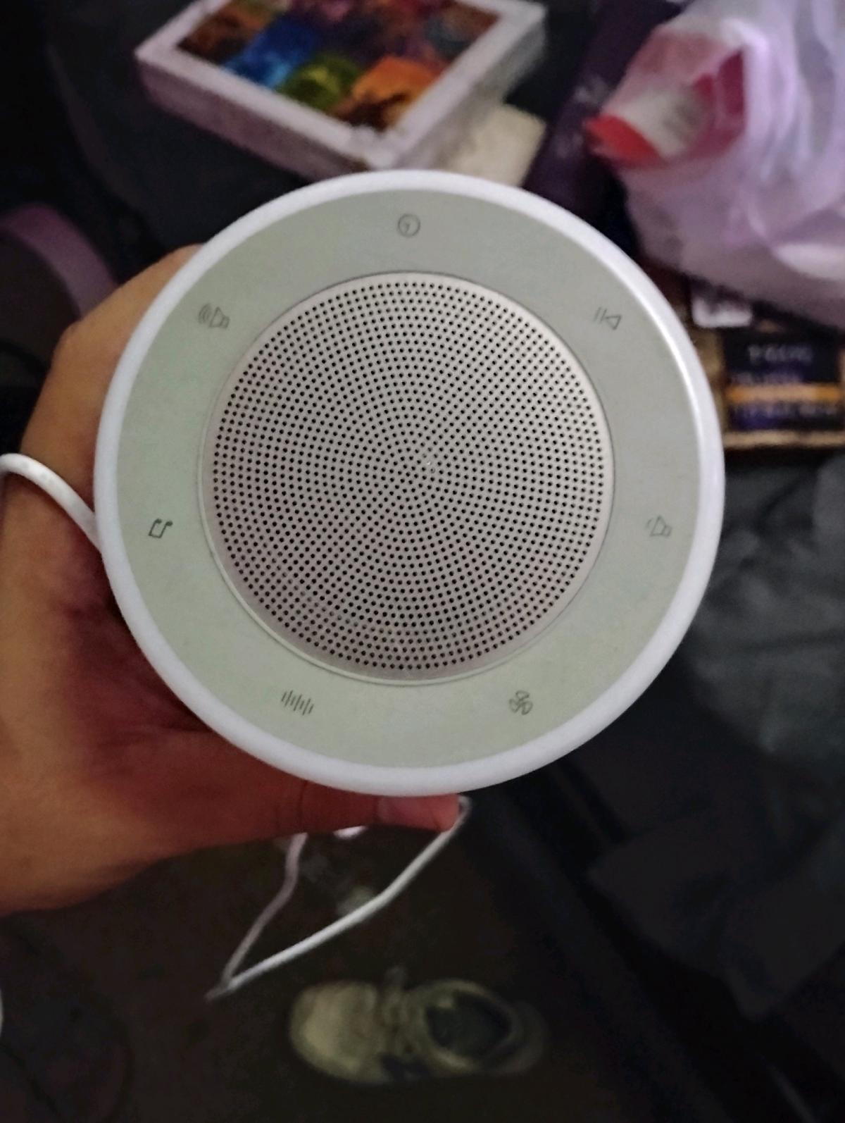 Sleeping noise matchine that also changes colors - Odessa, Texas - FleaMarketBay