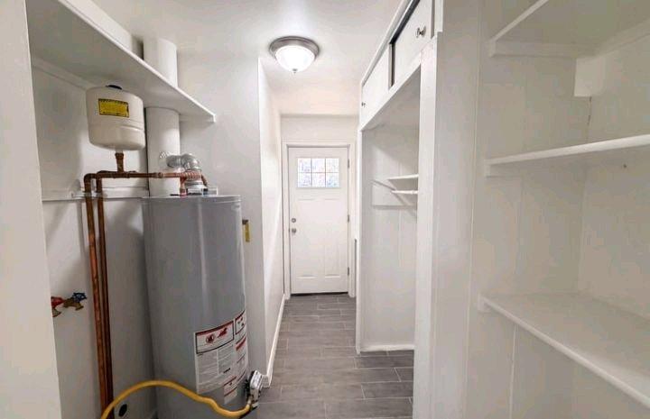 Affordable 2 Bedroom 1 Bathroom House For Rent - Denver, Colorado - FleaMarketBay