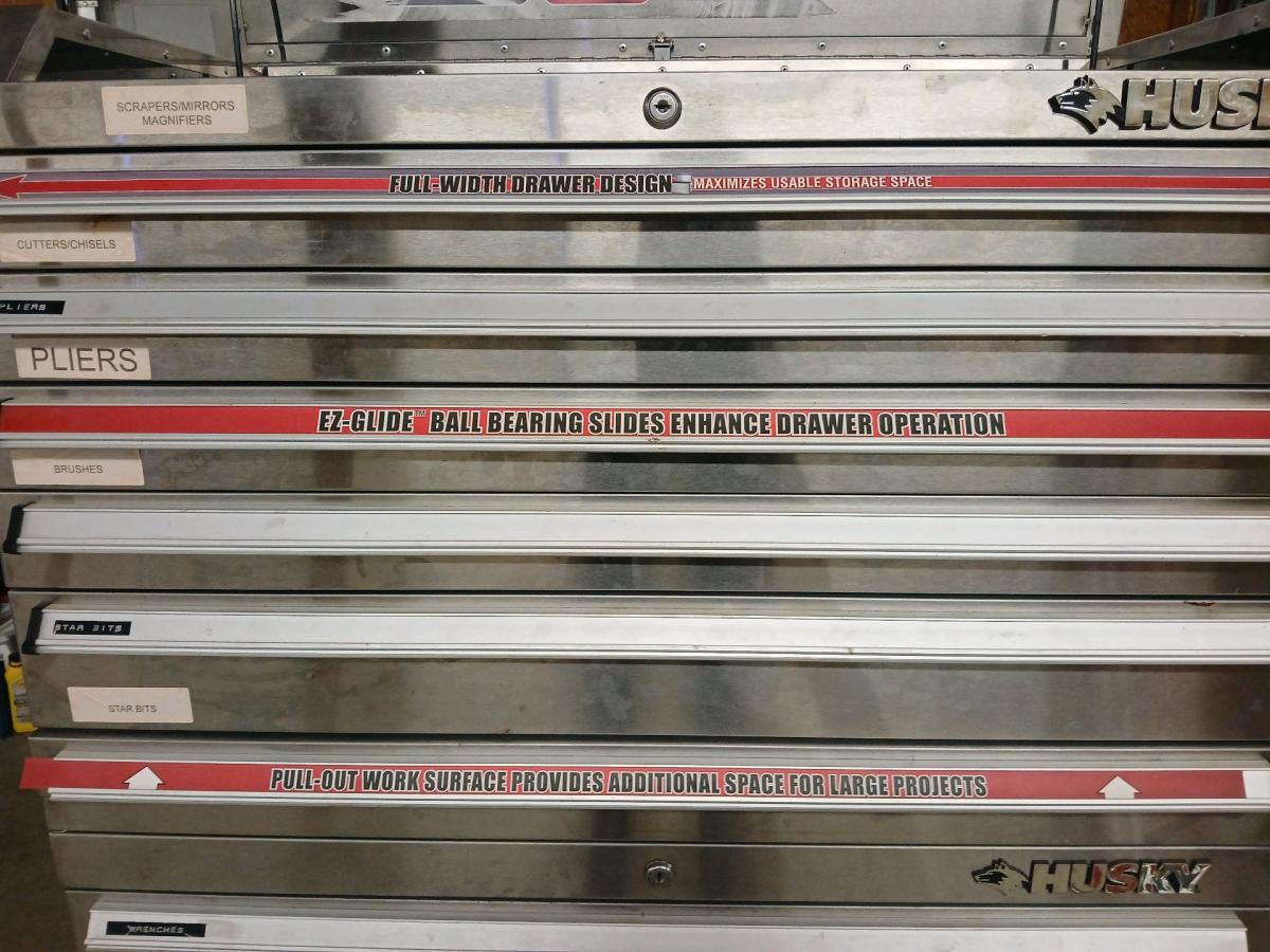 HUSKY Heavyduty 10 drawer toolbox - Winchester, Tennessee - FleaMarketBay