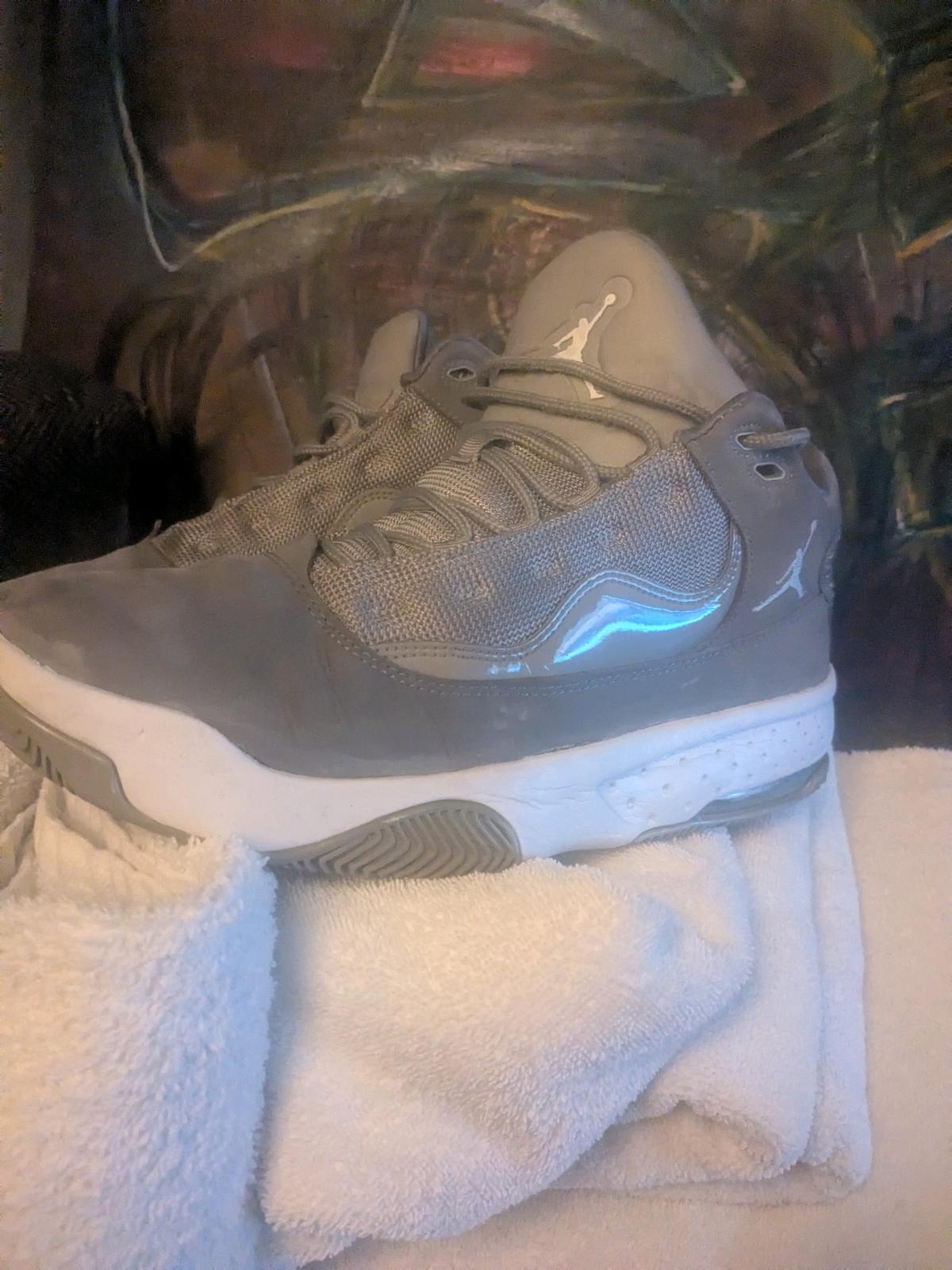 Jordans - San Francisco, California - FleaMarketBay