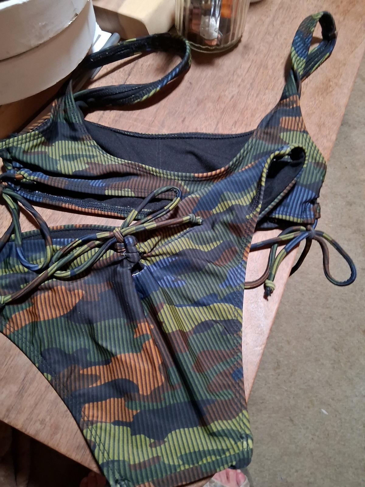camouflage bikin size Small - Englewood, Tennessee - FleaMarketBay