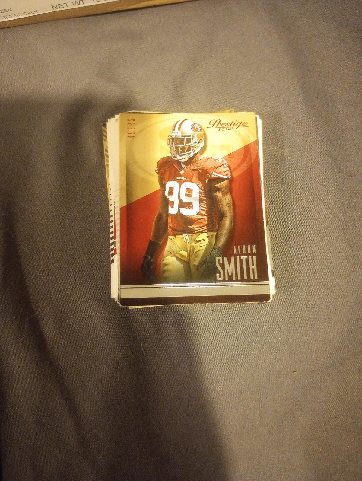 19 football cards for sale - Richmond, Kentucky - FleaMarketBay