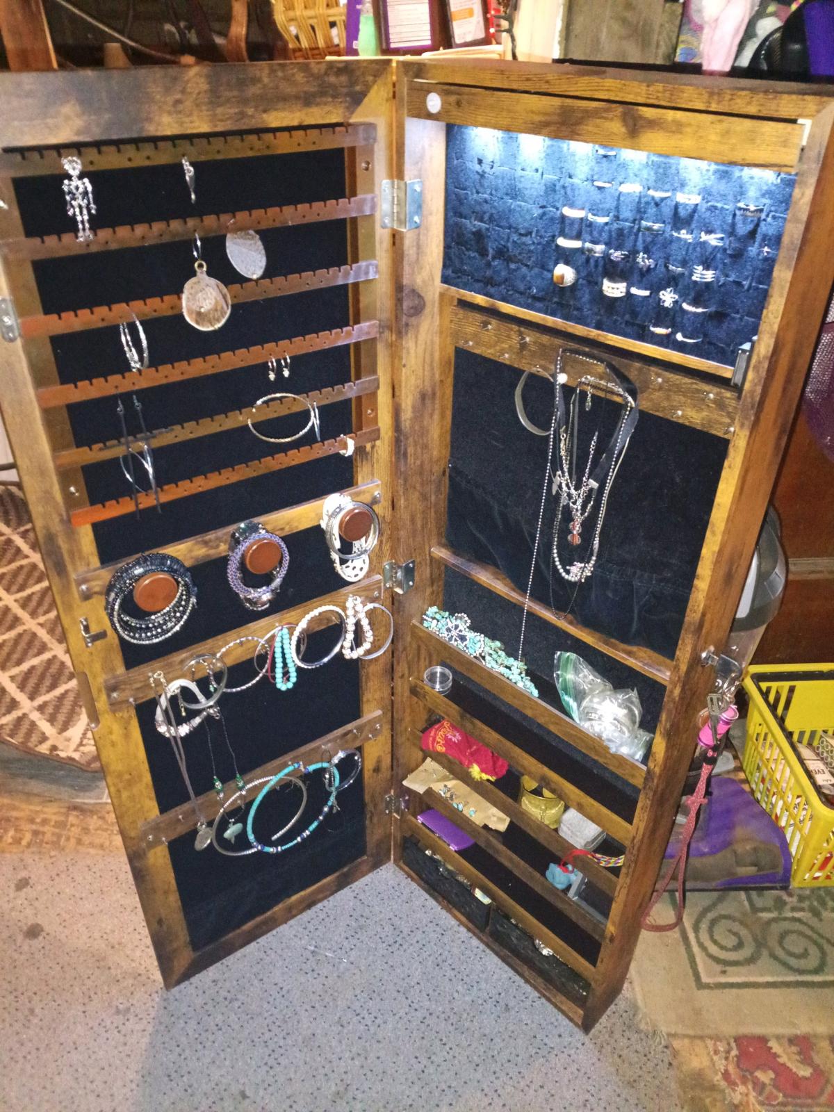 full length mirror Jewelry Box - Muskogee, Oklahoma - FleaMarketBay