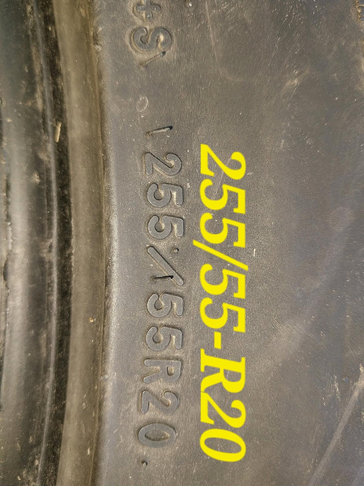 Tires for pick up in Alto MICHIGAN 49302 - Alto, Michigan - FleaMarketBay