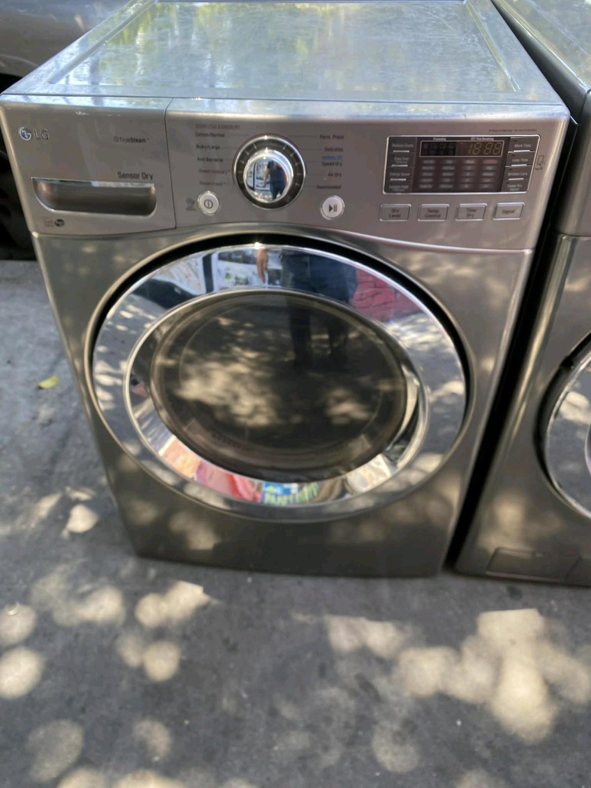 SET WASHER AND DRYER LG STAINLESS STEEL - Los Angeles, California - FleaMarketBay