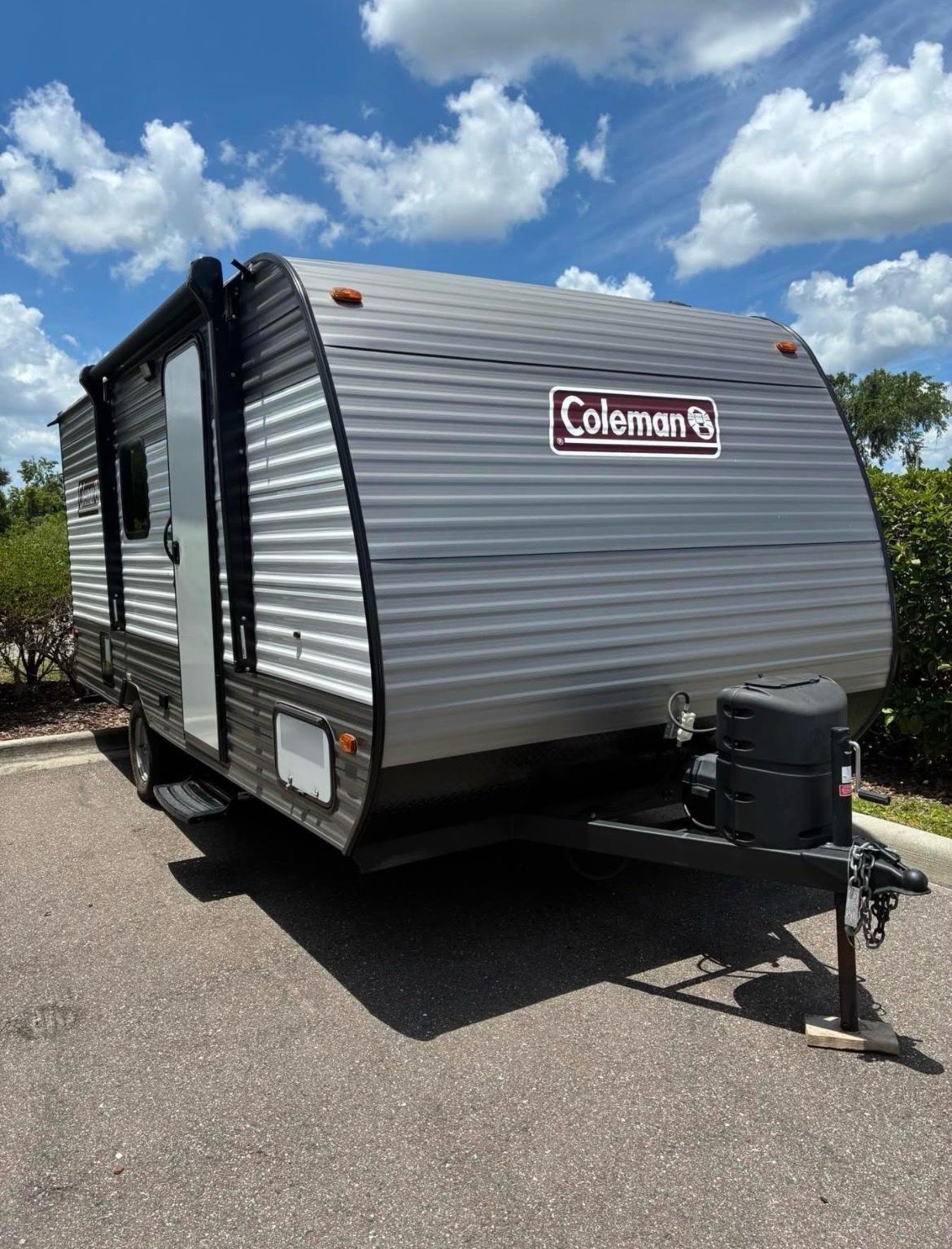 Coleman 17B - Tampa, Florida - FleaMarketBay