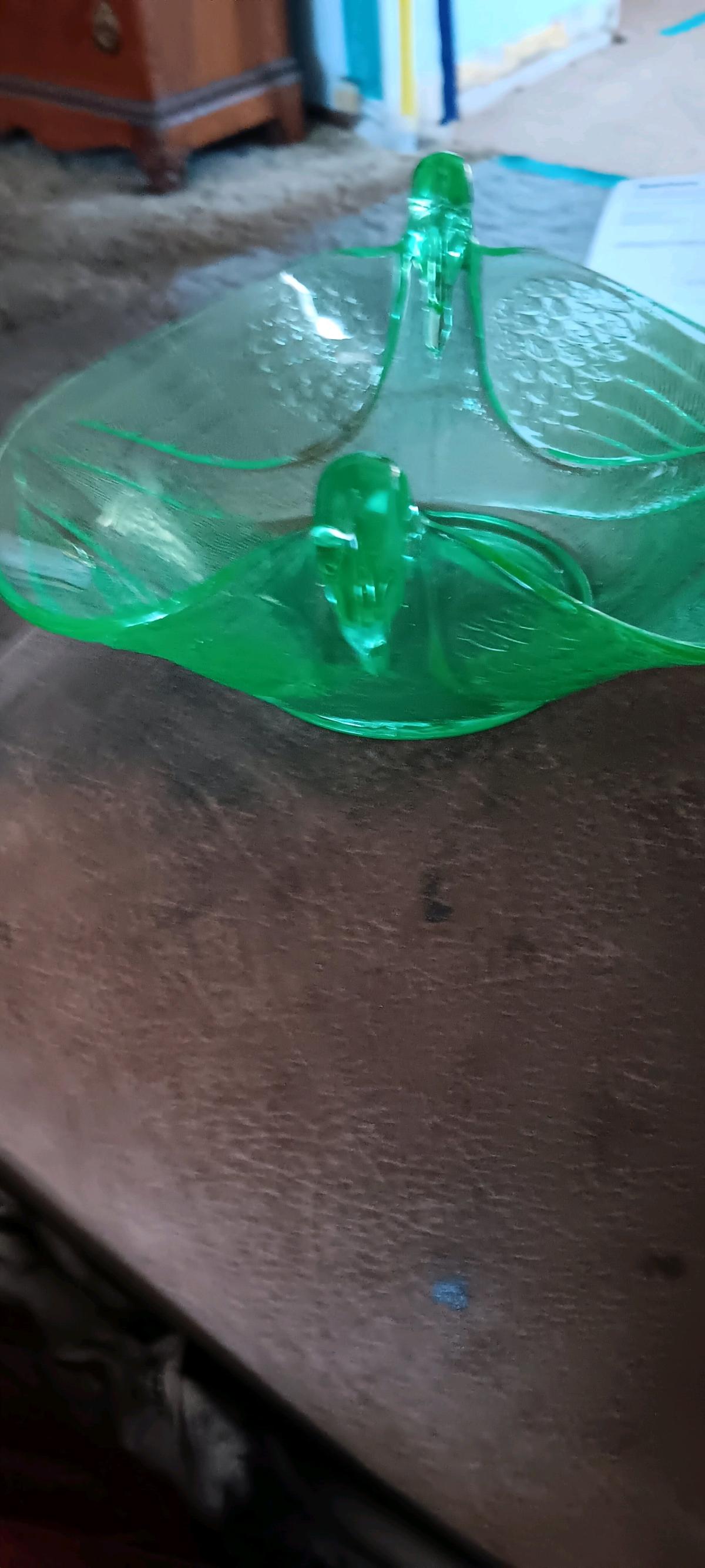 Fenton glass double swan - Carson, California - FleaMarketBay