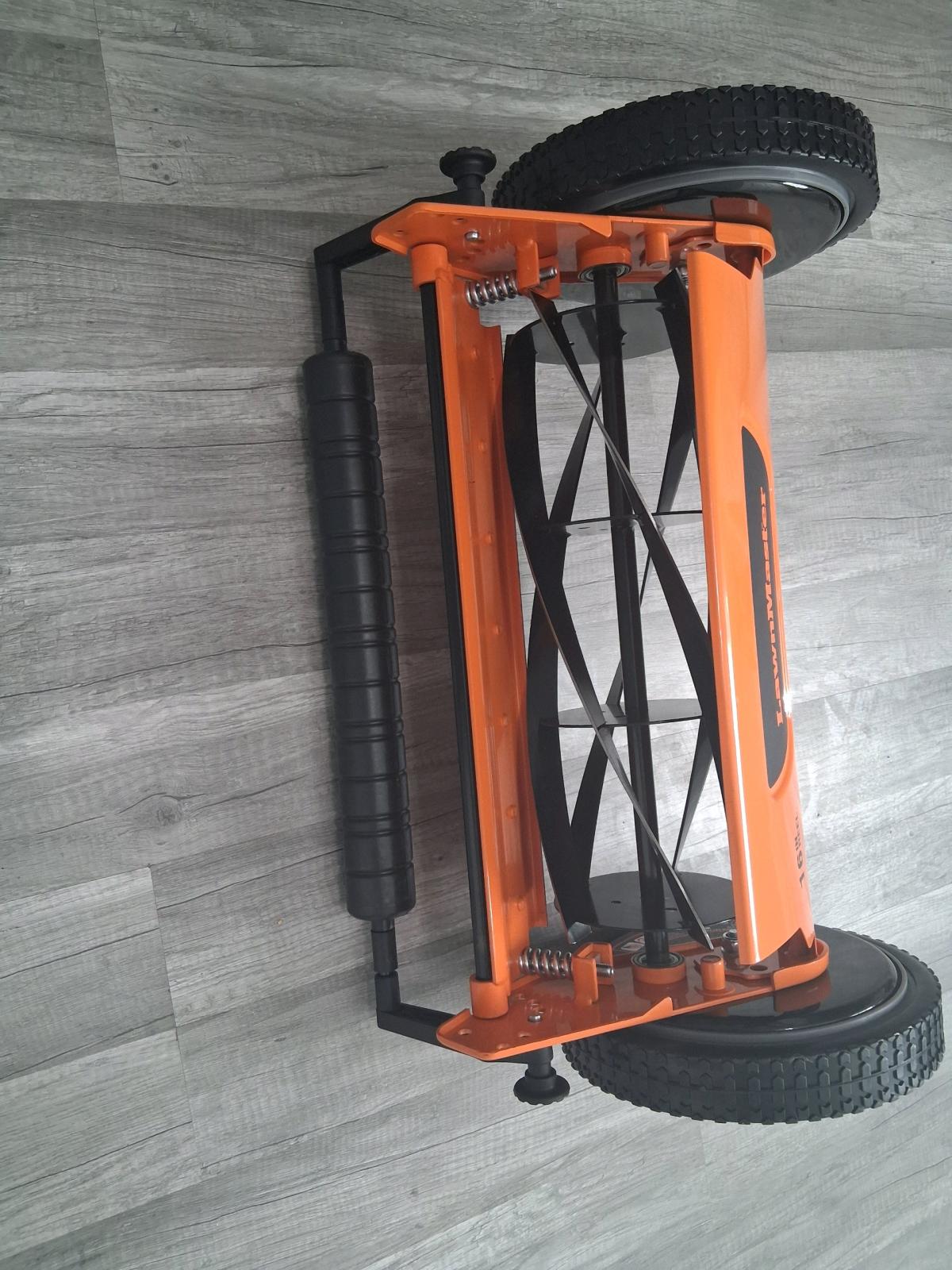 16 inch Lawn Master  LMRM1602 - East Saint Louis, Illinois - FleaMarketBay