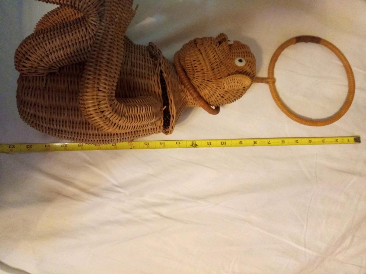 whimsical vintage hanging basket in shape of monkey like new - Tulsa, Oklahoma - FleaMarketBay