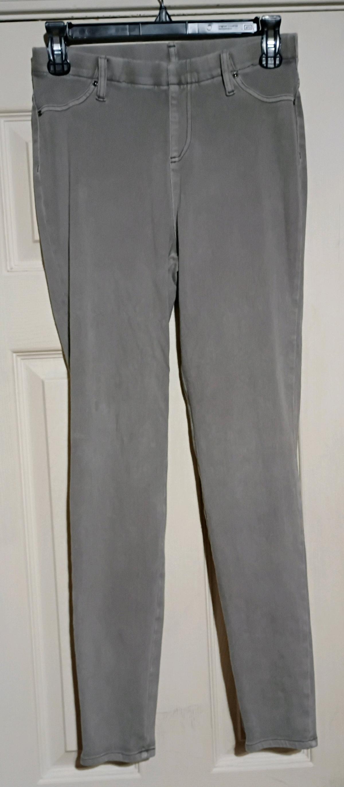 Time and Tru straight leg grey leggings - Laurel, Mississippi - FleaMarketBay