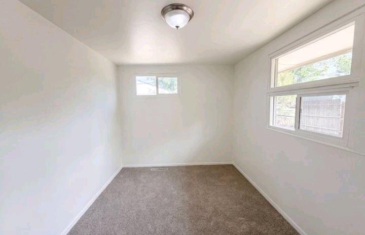 Affordable 2 Bedroom 1 Bathroom House For Rent - Denver, Colorado - FleaMarketBay