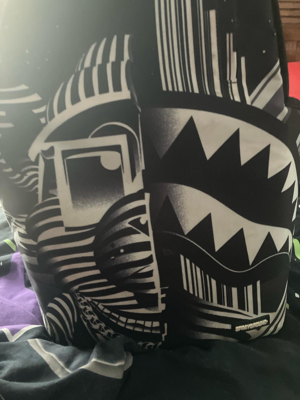 Sprayground bag - East Taunton, Massachusetts - FleaMarketBay