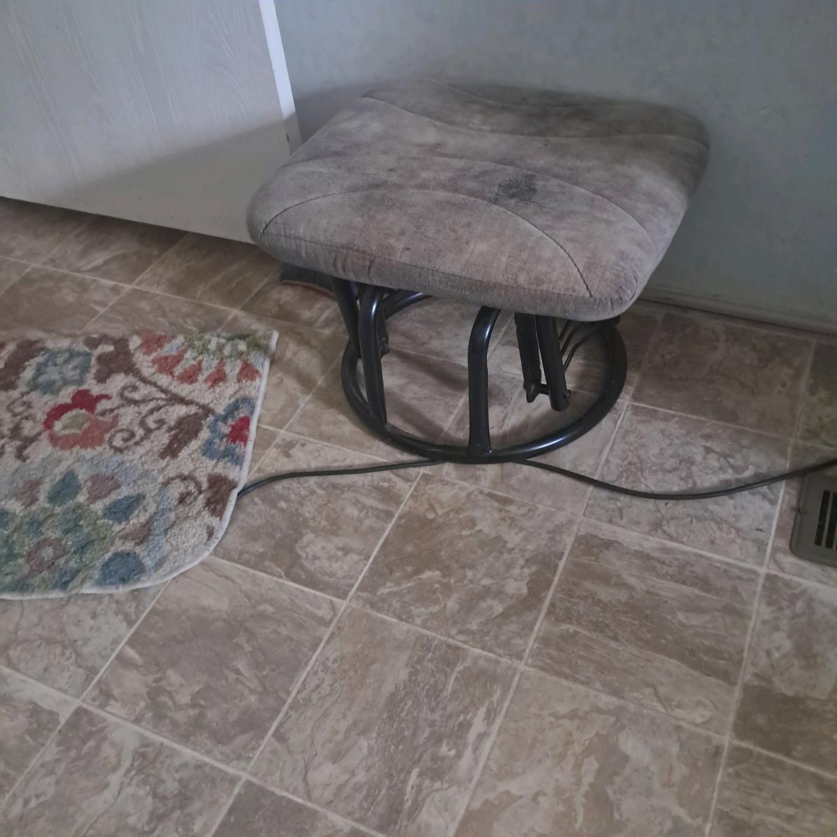 for sale furniture busy - Cedar Bluff, Alabama - FleaMarketBay