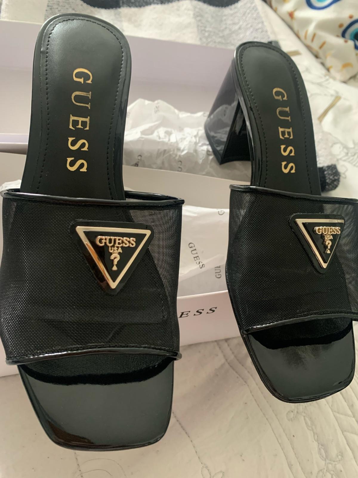 Guess black sandals brand new with box - Altamonte Springs, Florida - FleaMarketBay