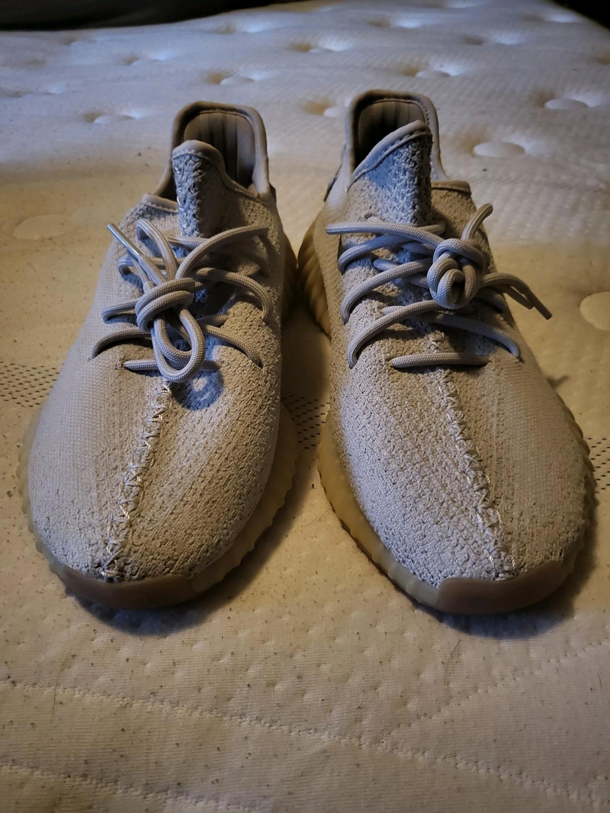 Yeezy Boost 350 V2 Sesame 2018 - Oak Lawn, Illinois - FleaMarketBay