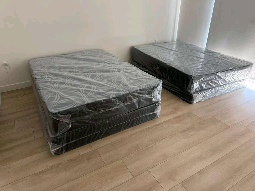 colchones Queen y full con box spring de regalo - Hialeah, Florida - FleaMarketBay