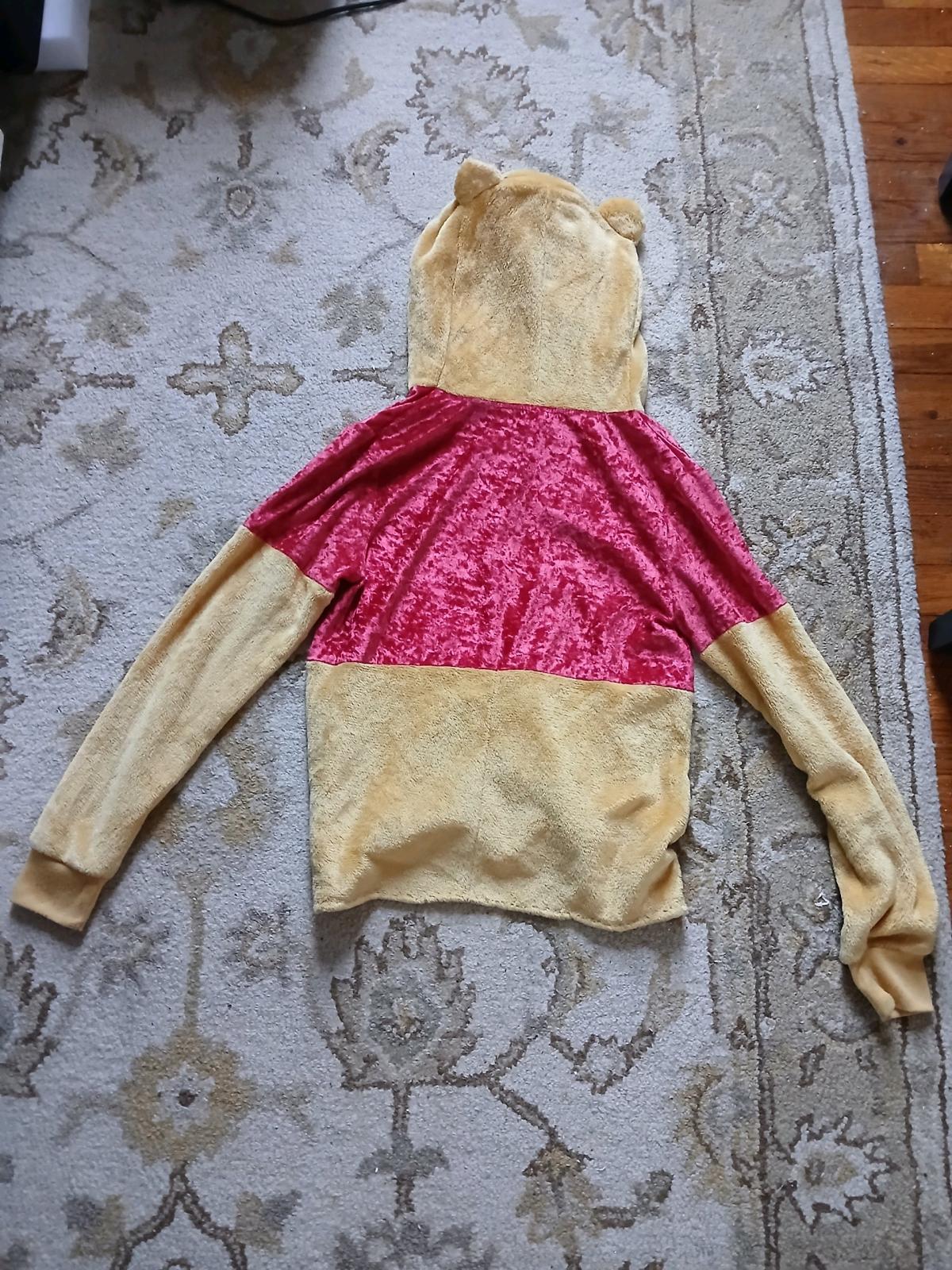 Disney Winnie the pooh fleece hoodie - Far Rockaway, New York - FleaMarketBay